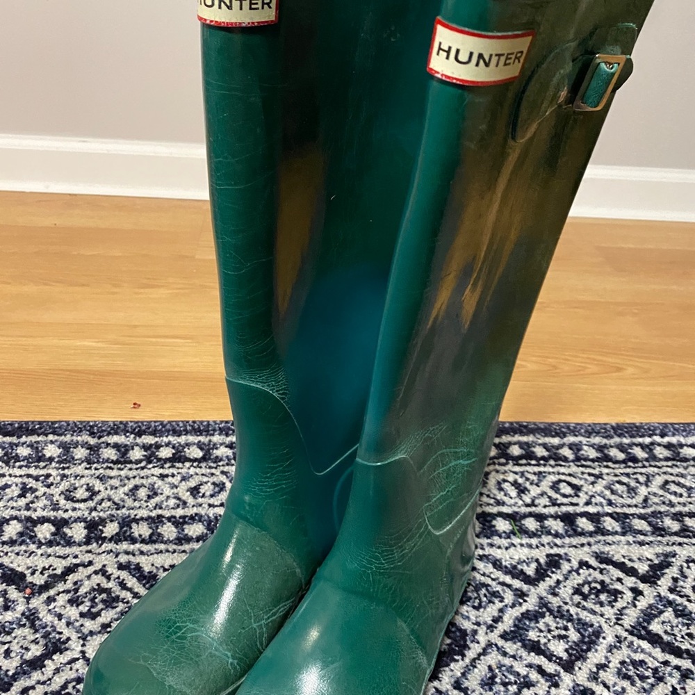 Tall hunter boots